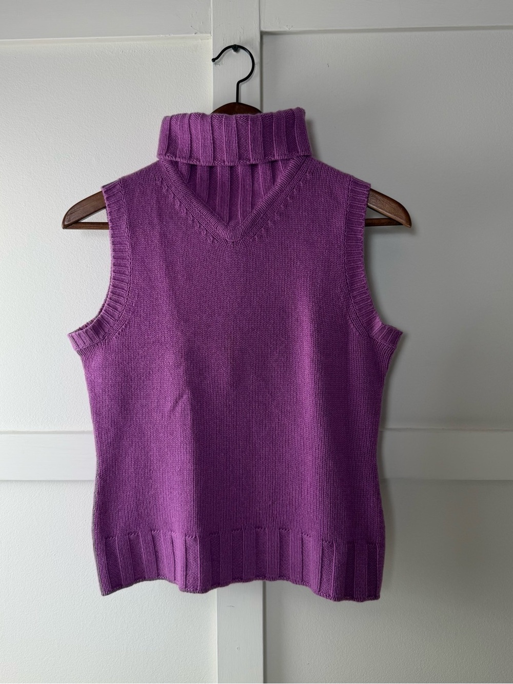 HUGO Hugo Boss 100% Cashmere Purple Turtleneck Sweater Vest S